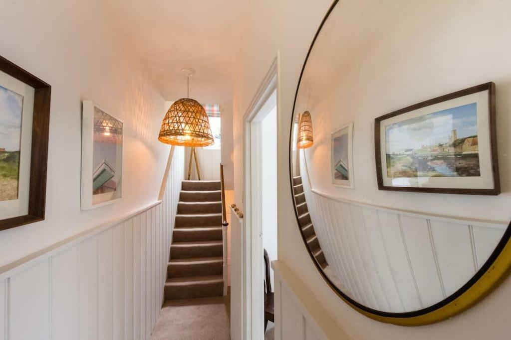 Picturesque Seaside Cottage Next To Viking Bay - บรอดสแตร์ส ภายนอก รูปภาพ