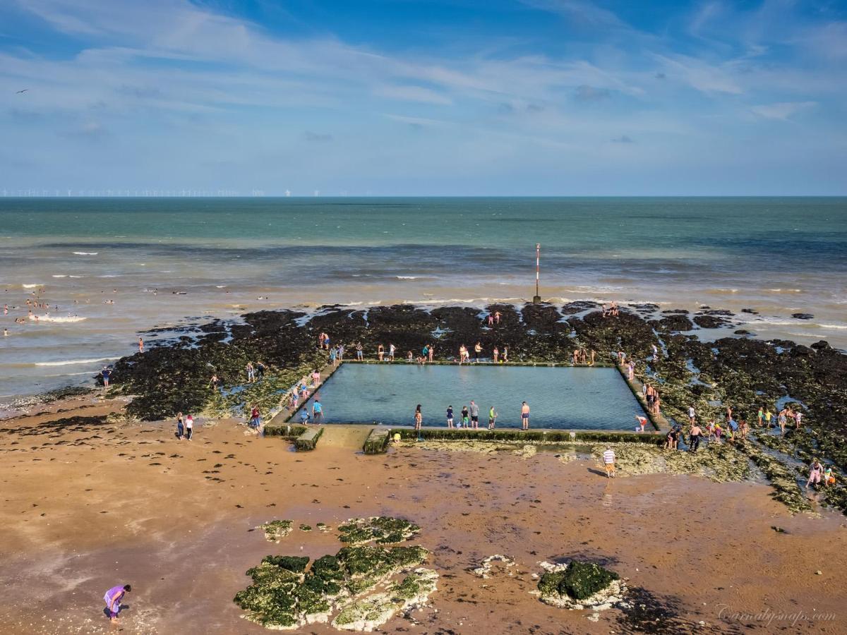Picturesque Seaside Cottage Next To Viking Bay - บรอดสแตร์ส ภายนอก รูปภาพ