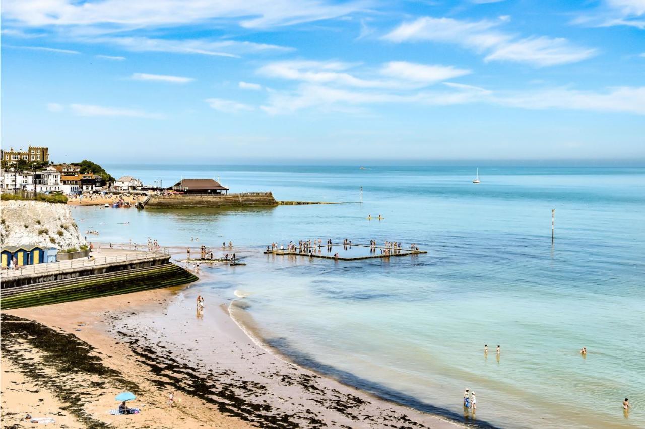 Picturesque Seaside Cottage Next To Viking Bay - บรอดสแตร์ส ภายนอก รูปภาพ